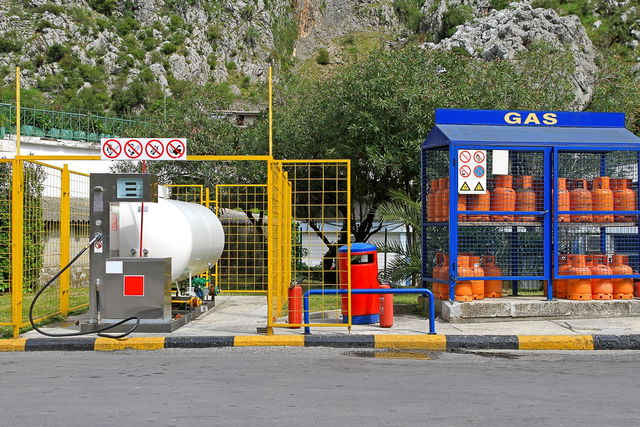 Gas im Ausland: Flaschentausch, Adapter & typische Probleme