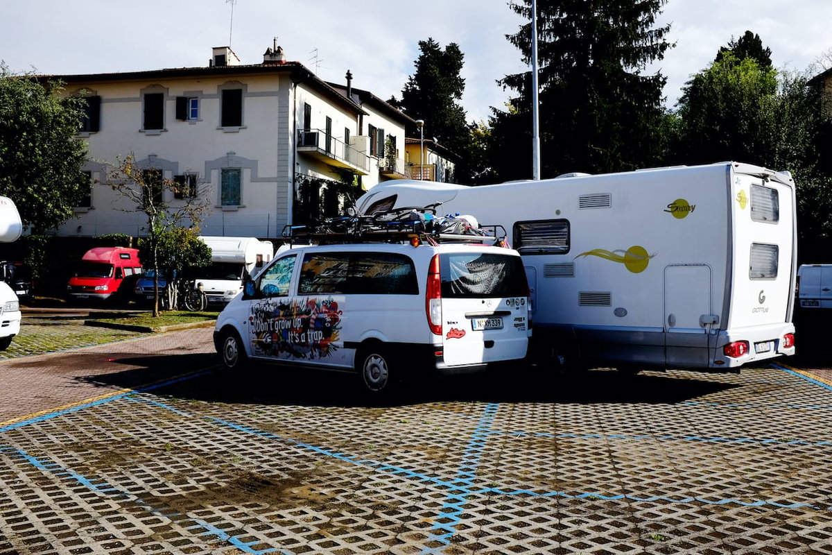 Parkplatz in Florenz auf Wohnmobil Italienreise