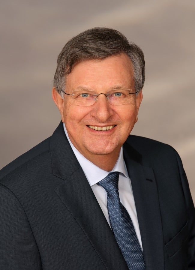 Dr. Michael Saefkow