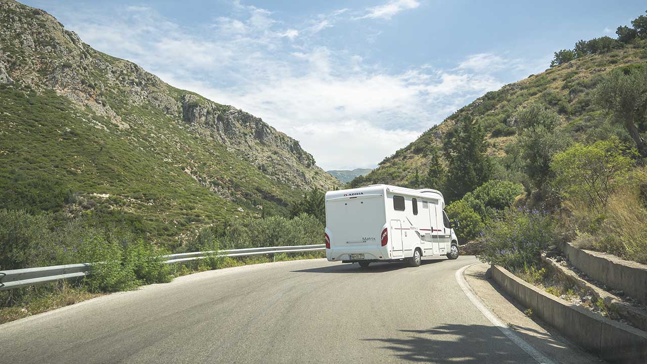 Mit dem gemieteten Wohnmobil fahren - darauf solltest du achten