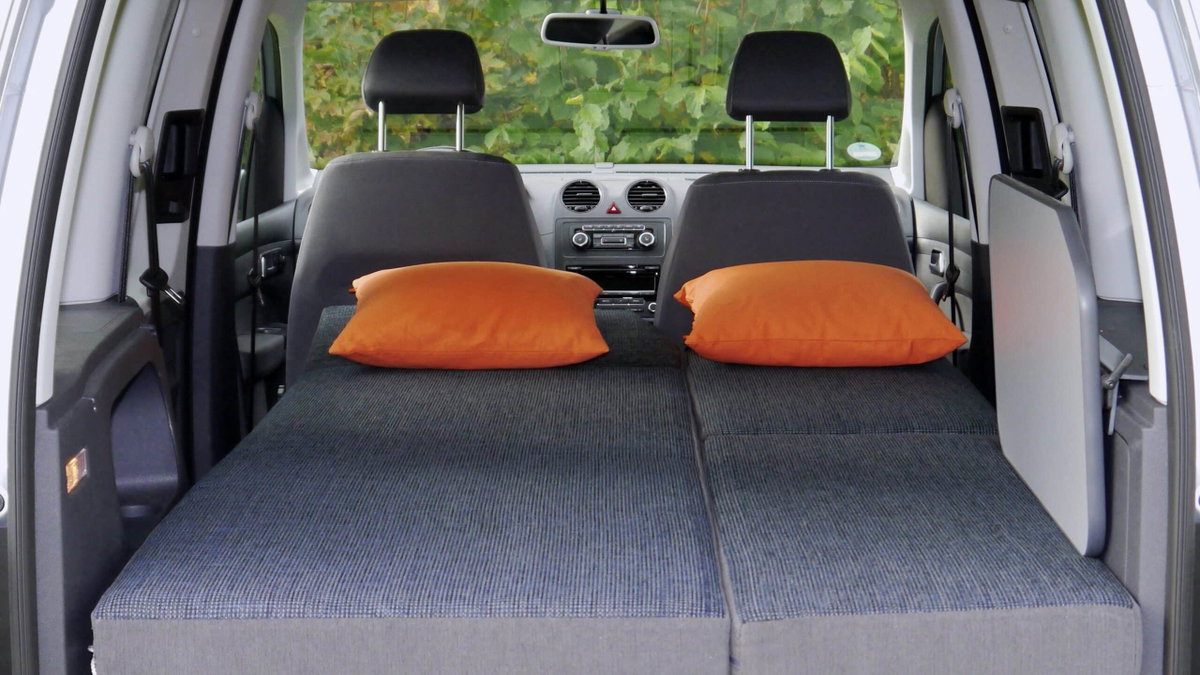 Bett im Mini-Camper HighCamper