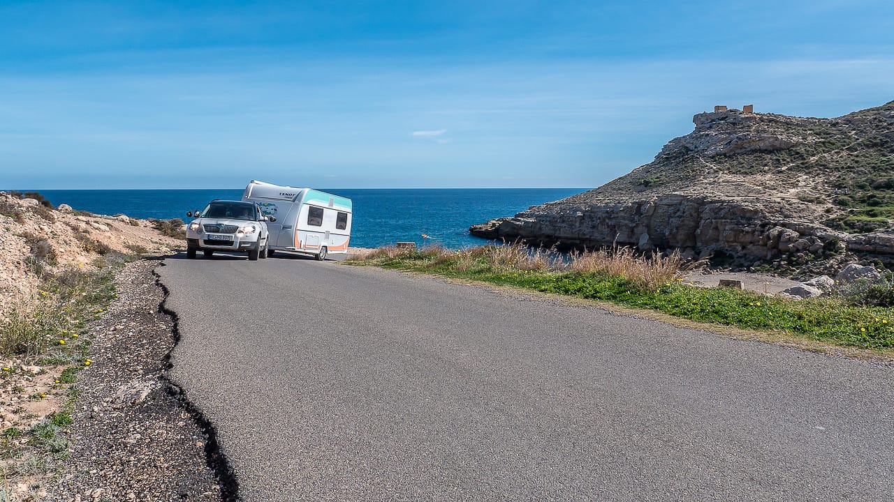 Verkehrsregeln in Spanien: Maut, Tempolimit & Besonderheiten für Autofahrer und Camper