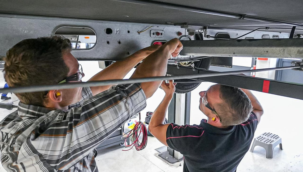Einbau einer Mover Rangierhilfe beim Wohnwagen