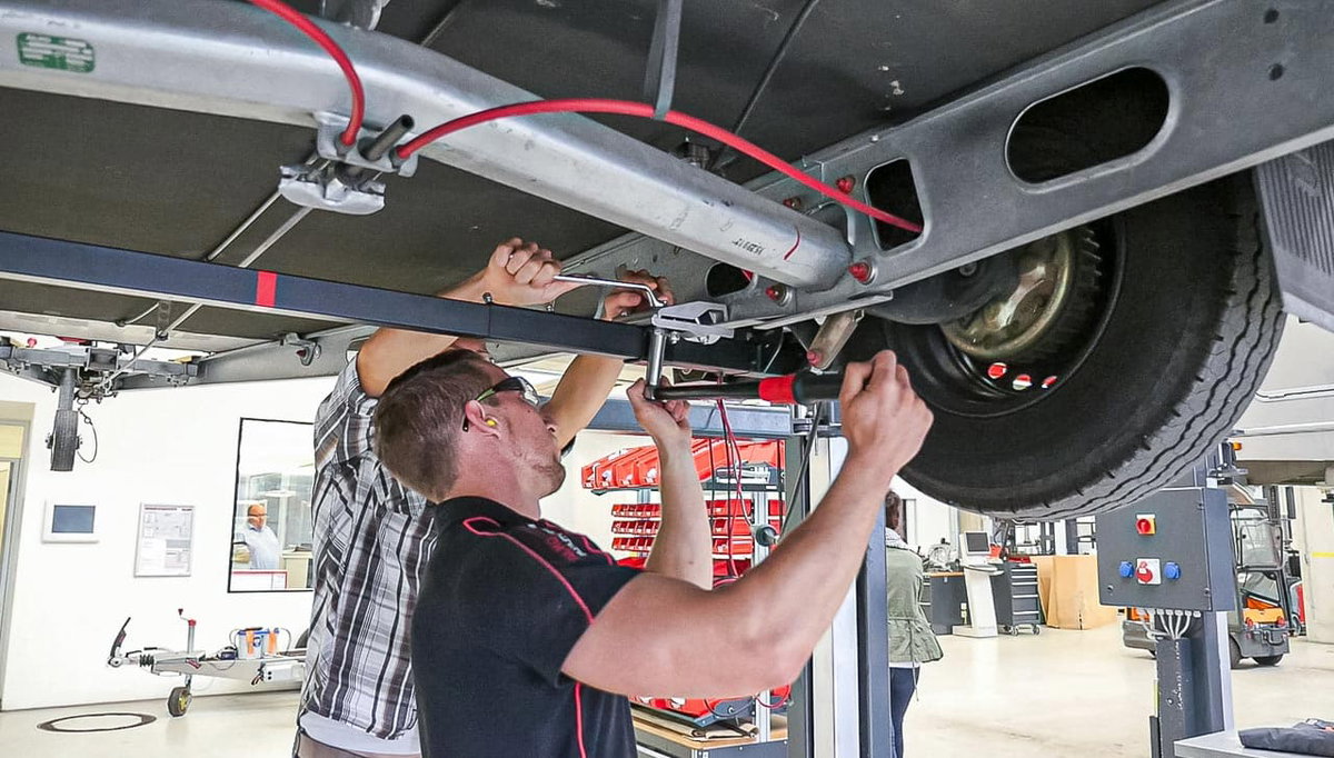 Einbau vom Wohnwagen Mover