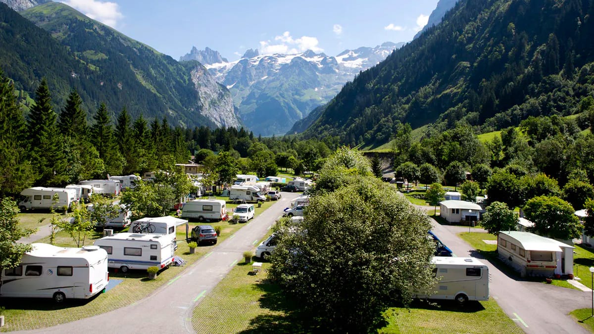 Wellness Camping im Eienwäldli PiNCAMP