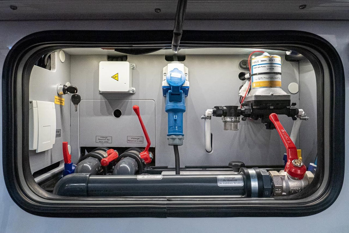 Technik vom Wassersystem im Wohnmobil und Wohnwagen