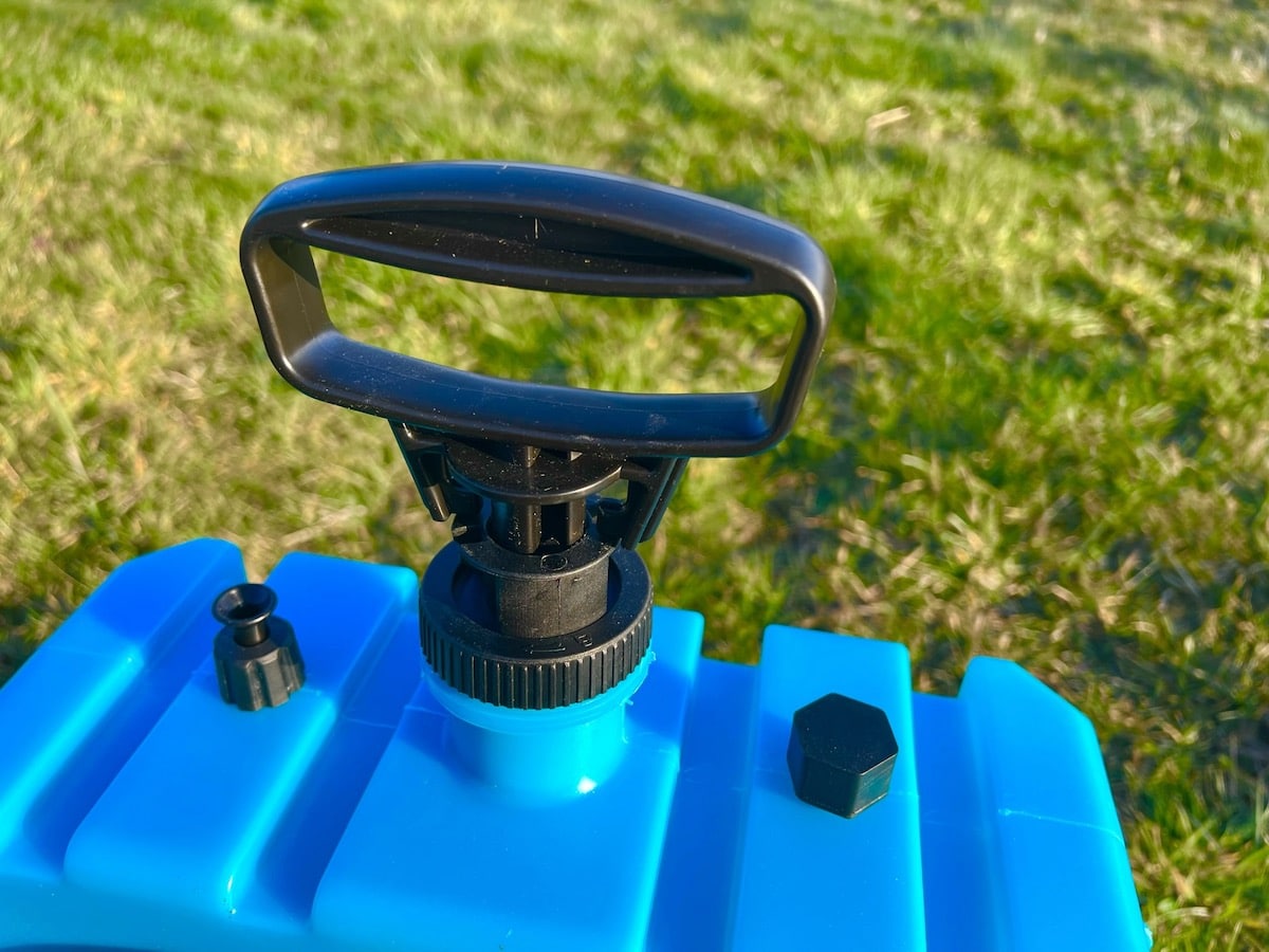 Pumpe vom LAVESE Waschbecken