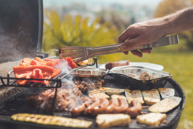 Achtung: Darauf solltest du beim Grillen mit Gas unbedingt achten!