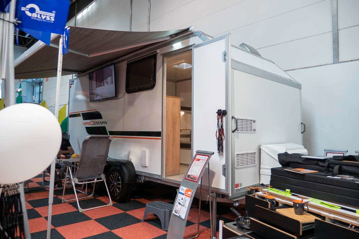 Blyss Speedcaravan