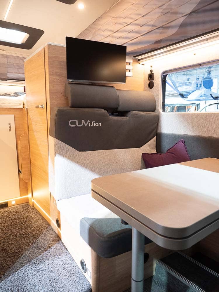 Knaus Tourer CUV Esstisch