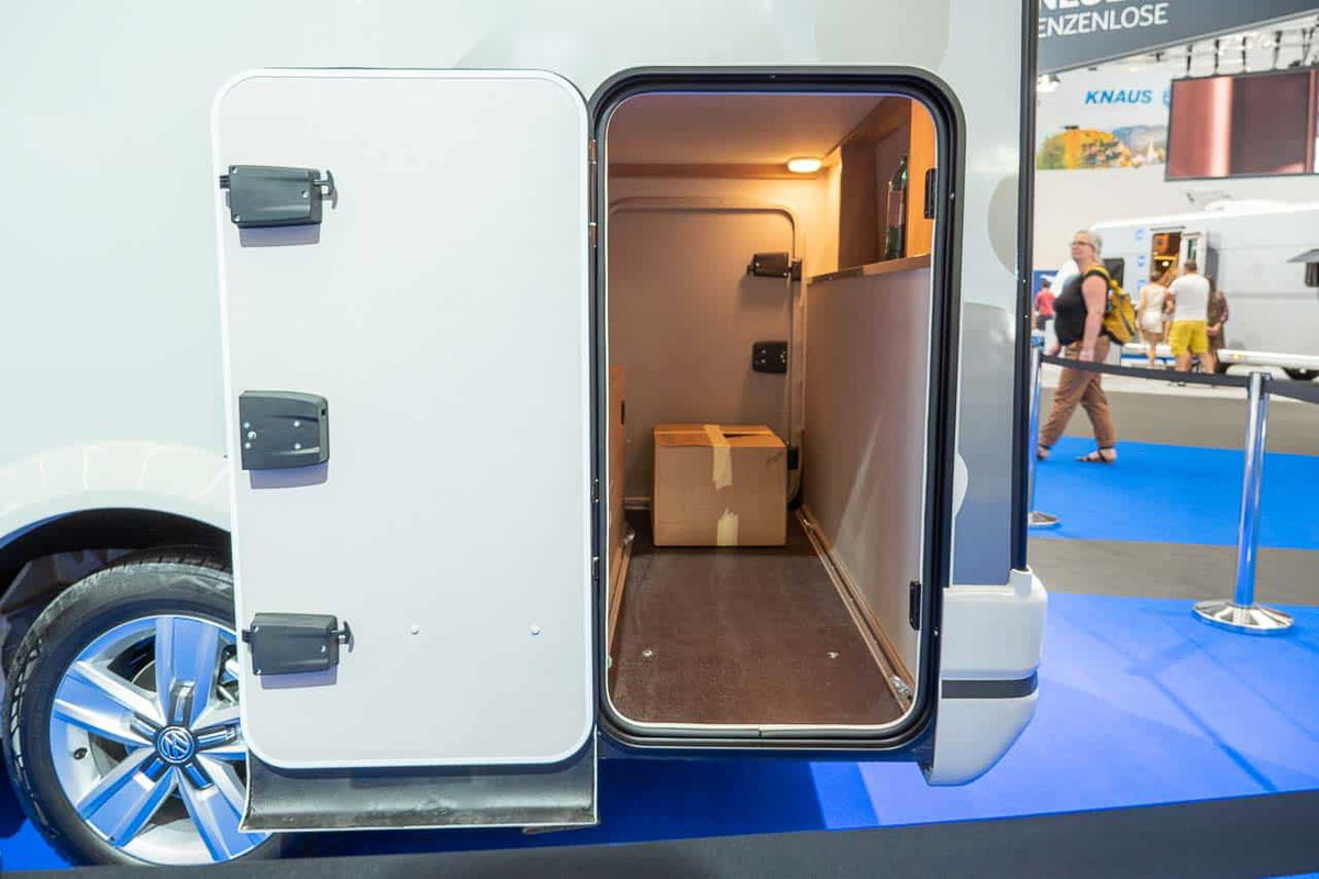 Knaus Tourer CUV Heckgarage offen