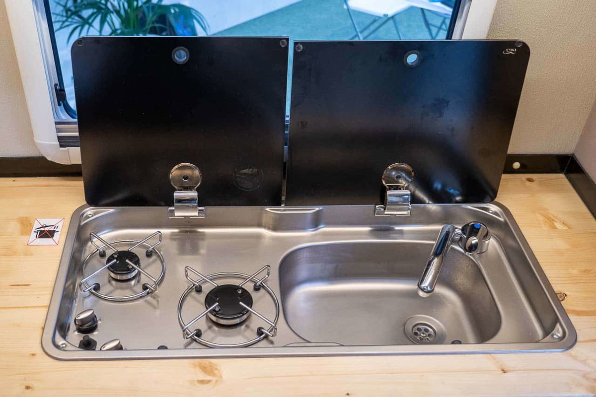 Pinocaravan Pi XL Herd Spüle