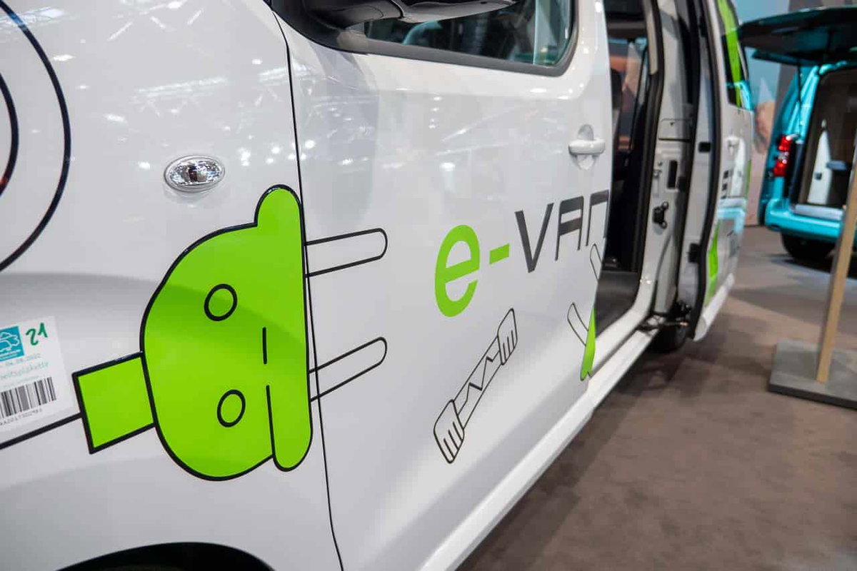 Pössl e-Vanster Design