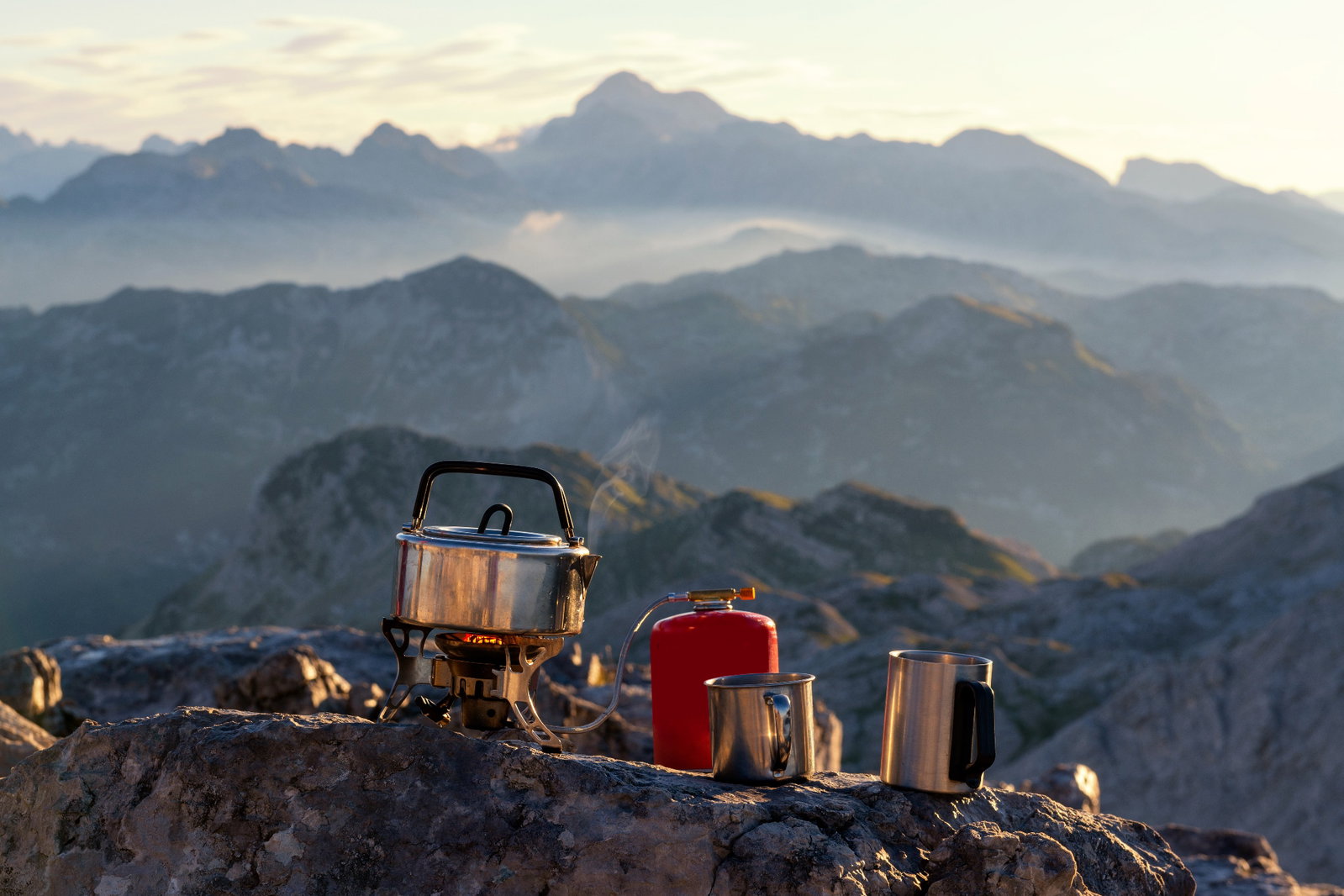 Rezepte fürs Camping: Diese vier leckeren, veganen Gerichte lassen sich schnell und einfach zubereiten!