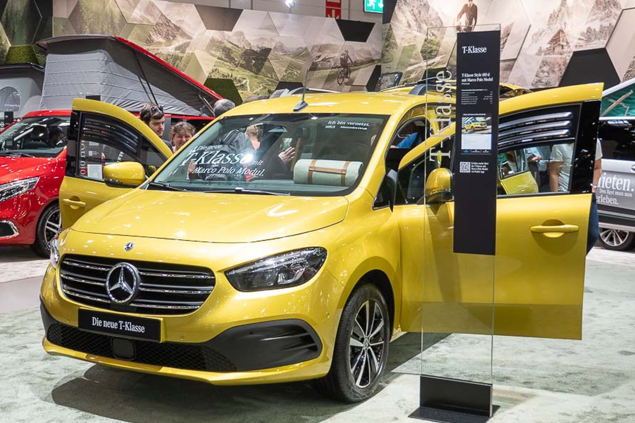 Mercedes-Benz T-Klasse mit Camping-Modul in senfgelb