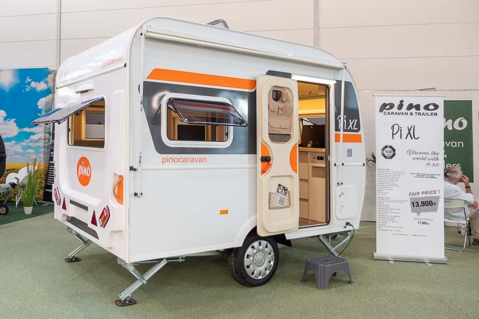 Klein, aber Oho! PinoCaravan Pi XL (2023): Ein Mini-Caravan, der mit kompaktem Luxus und Vollausstattung verzaubert - mit Bildern!
