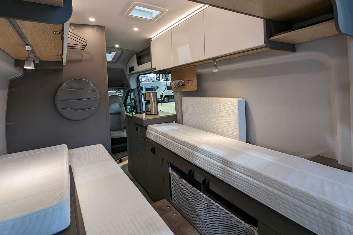 LMC Caravan Innovan 592 Innen Betten