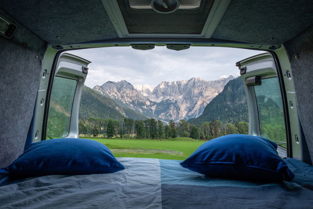 So schläfst du nie mehr schlecht beim Camping - Expertentipps für erholsamen Schlaf