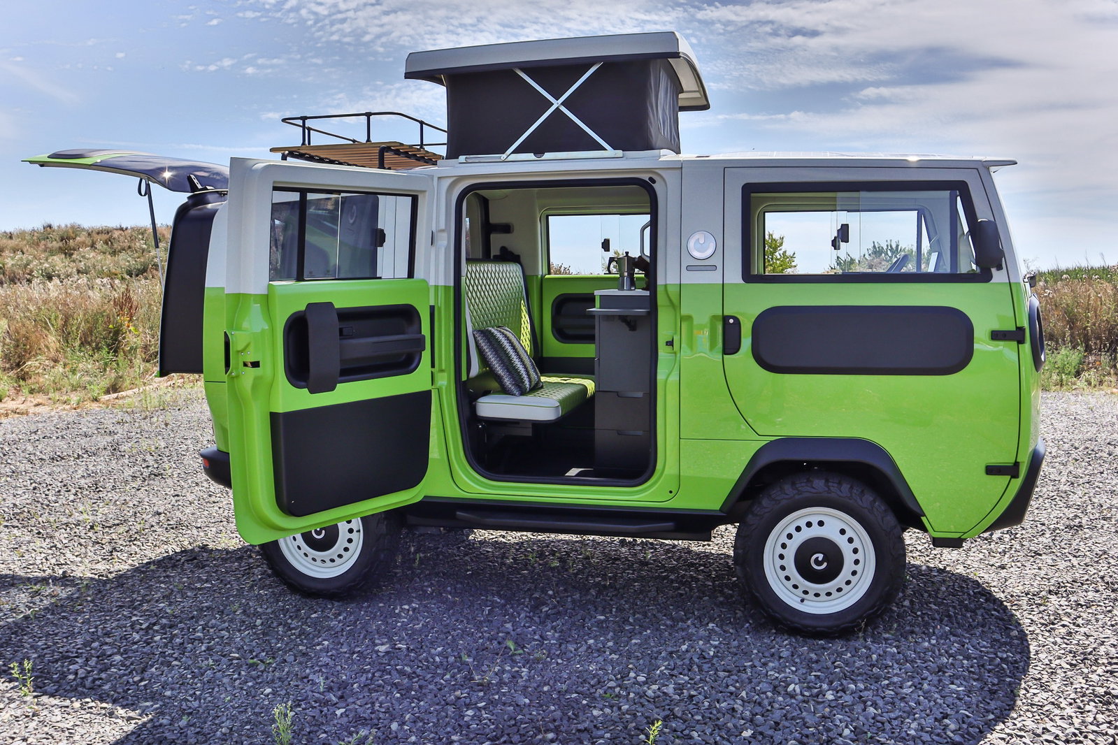 Hier kannst du den innovativen Xbus Camper von ElectricBrands live bewundern
