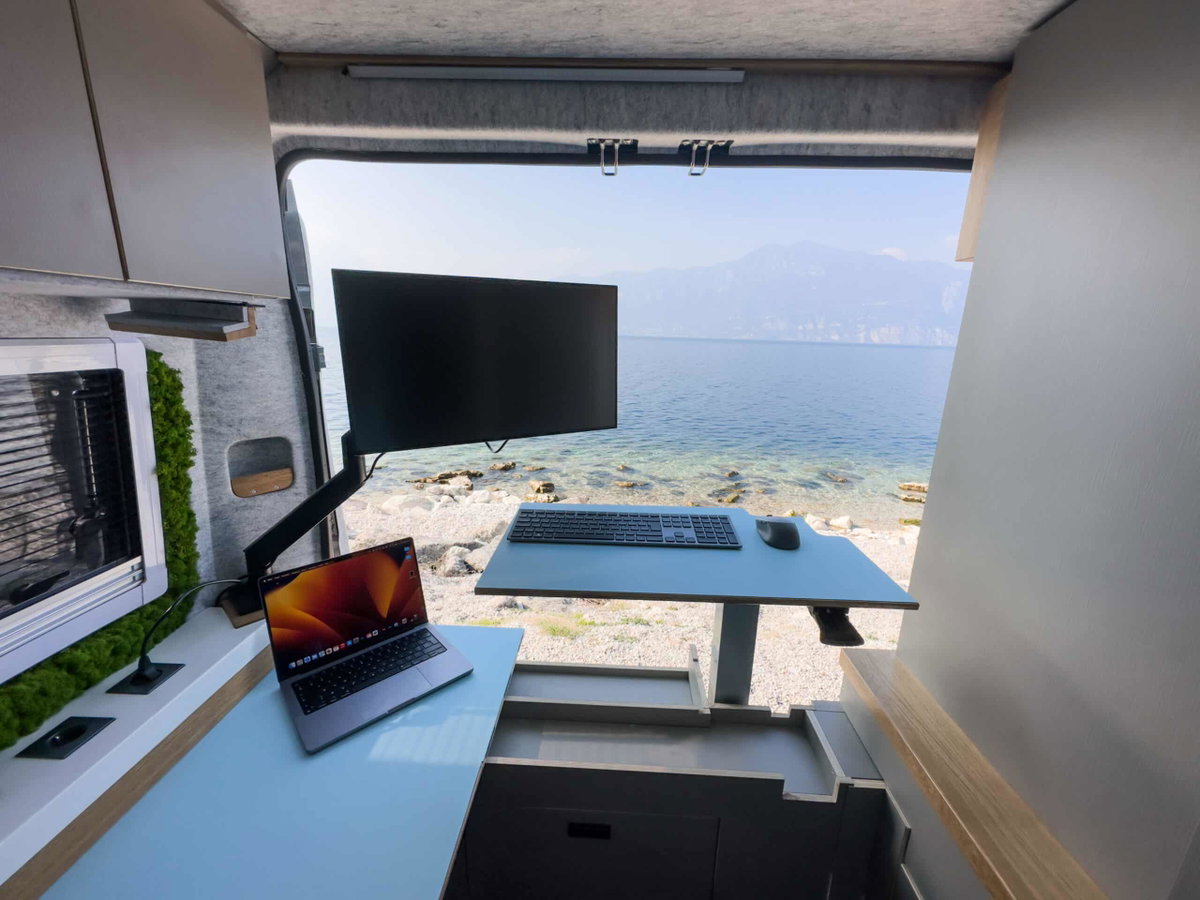 Work'n Roll Workspace