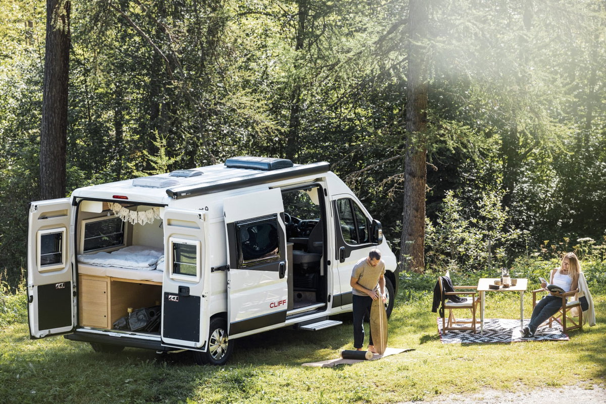 SUNLIGHT CLIFF 600 Peugeot 2023 Camping