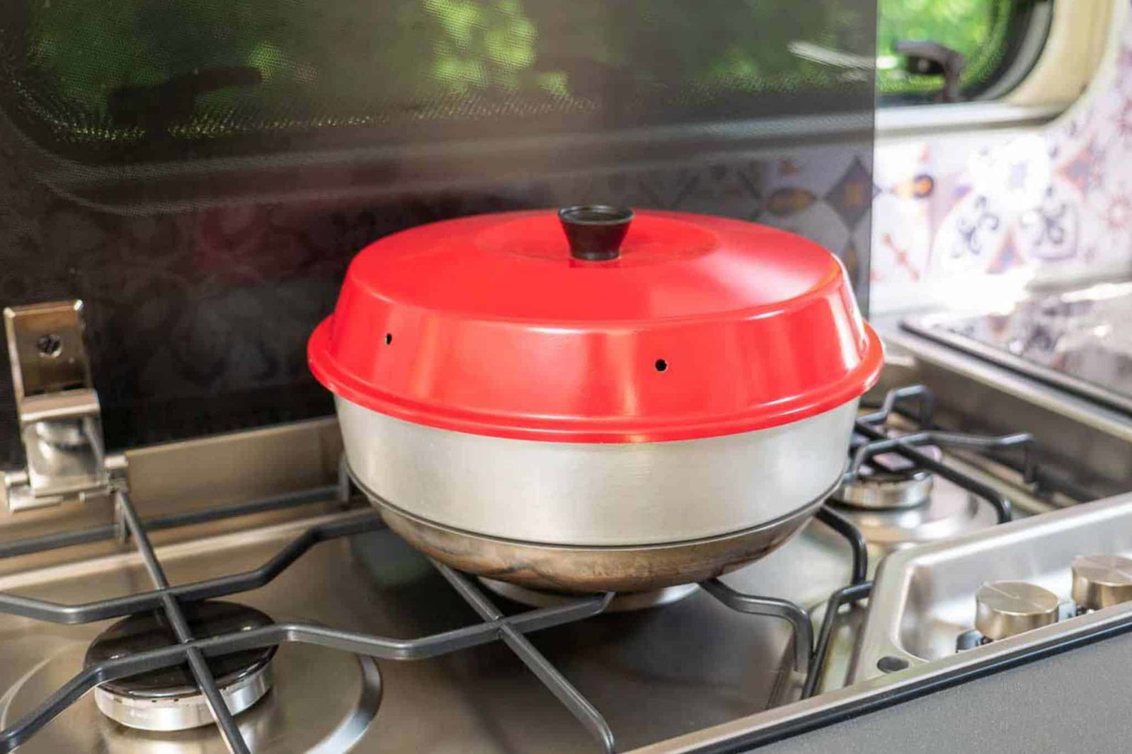 Wie funktioniert der Omnia-Backofen?