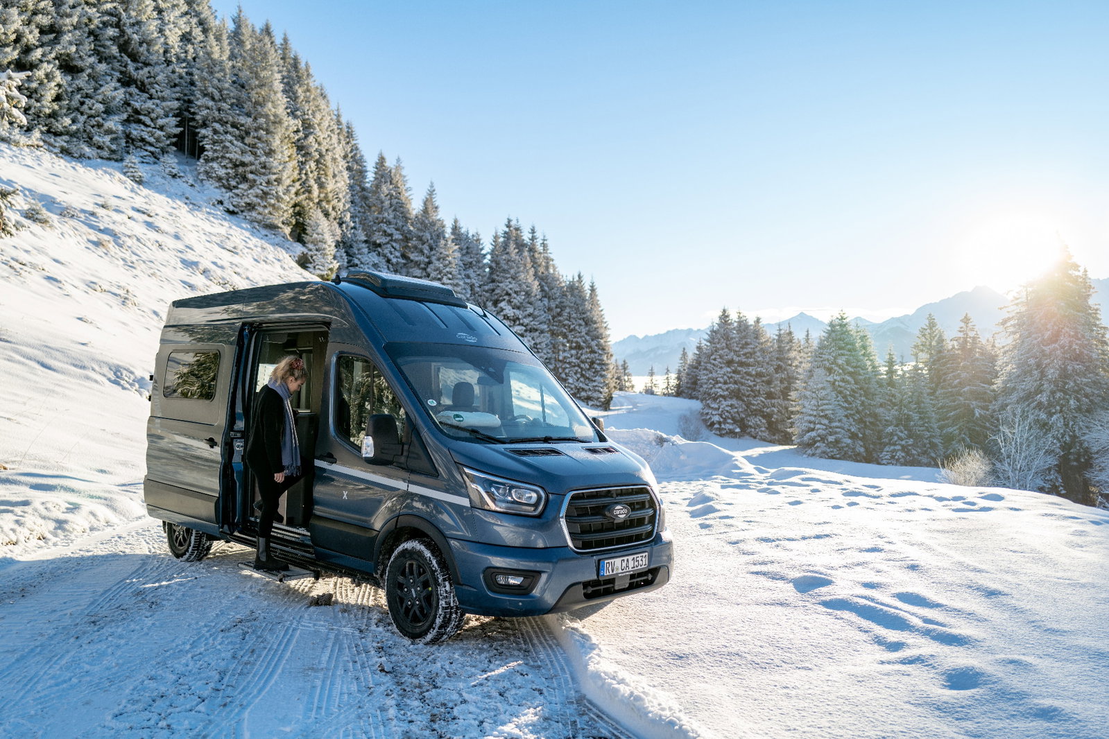 Carado Camper Van CV590 4x4: Für außergewöhnliche Abenteuer auch abseits befestigter Straßen dank Allradantrieb