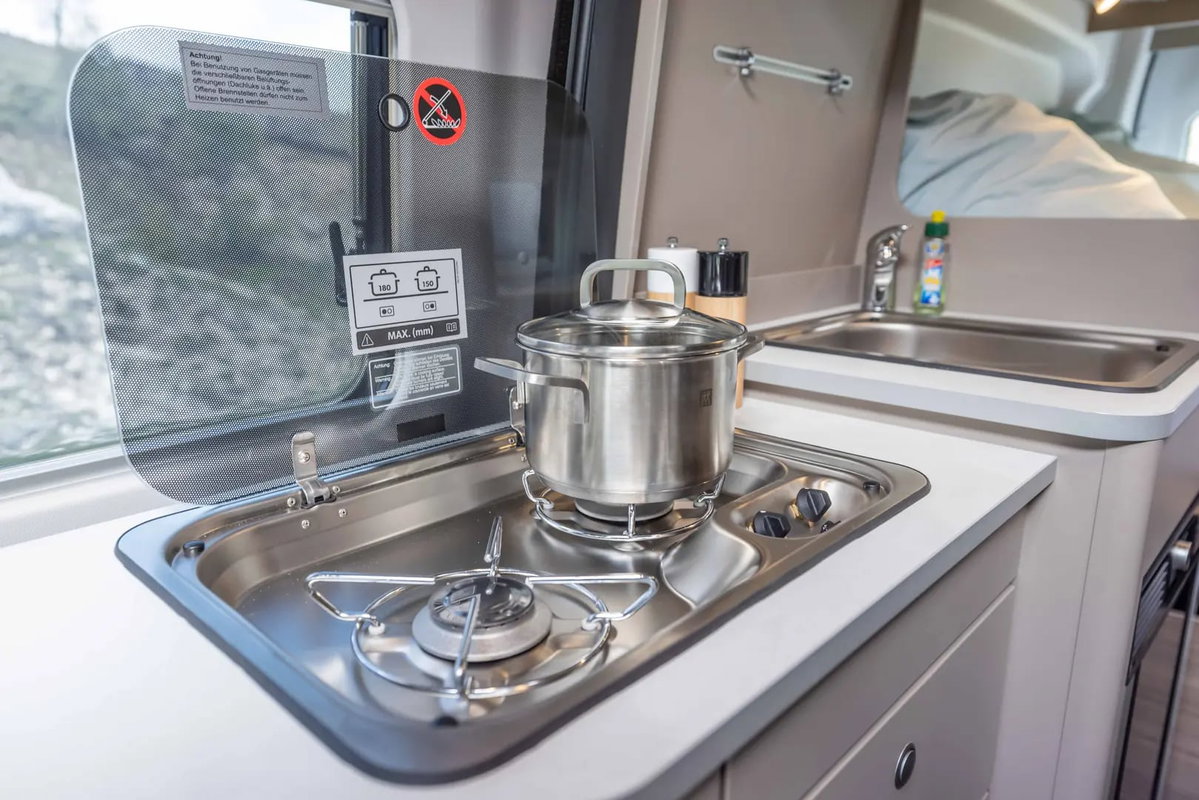Carado Camper Van CV590 4x4 Fahrerkabine