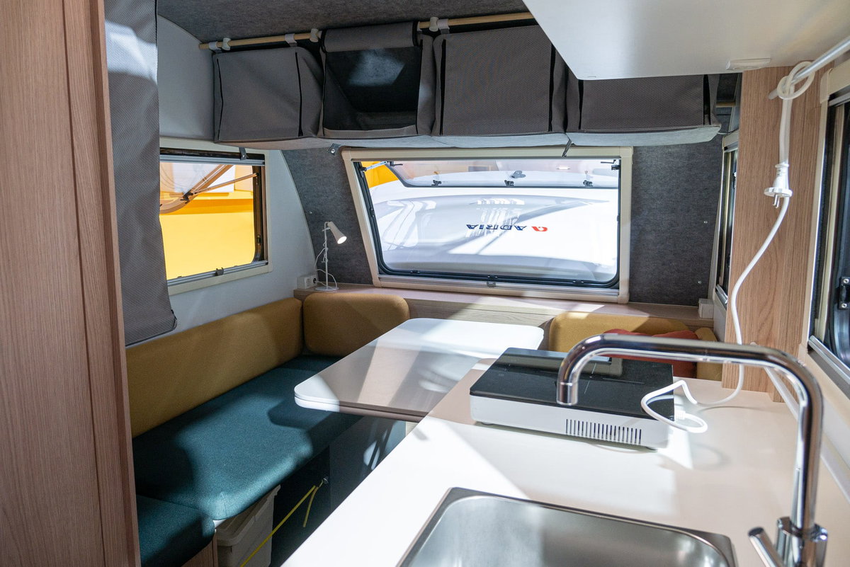 Adria Aviva Lite 360 DK 2024 Innen Caravan Salon 2023