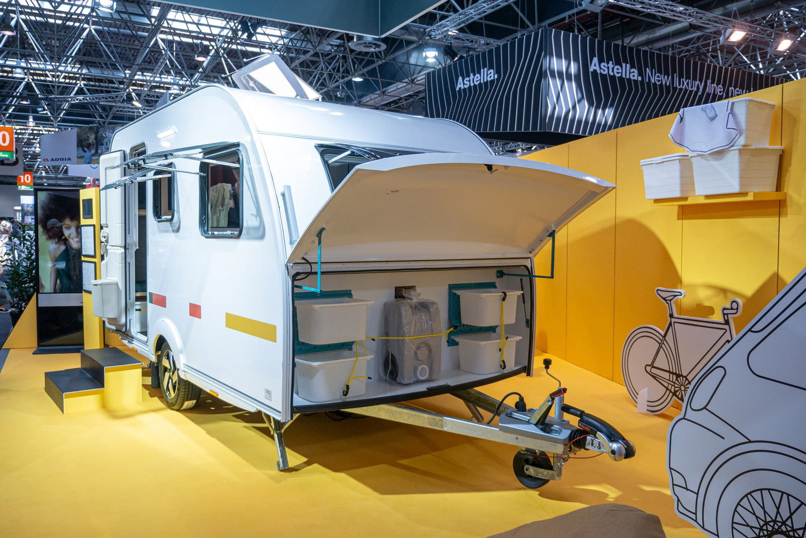 Adria Aviva Lite 360 DK (2024): minimalistischer Mini-Wohnwagen mit geringem Gewicht für vier Personen - mit 360°-Tour!