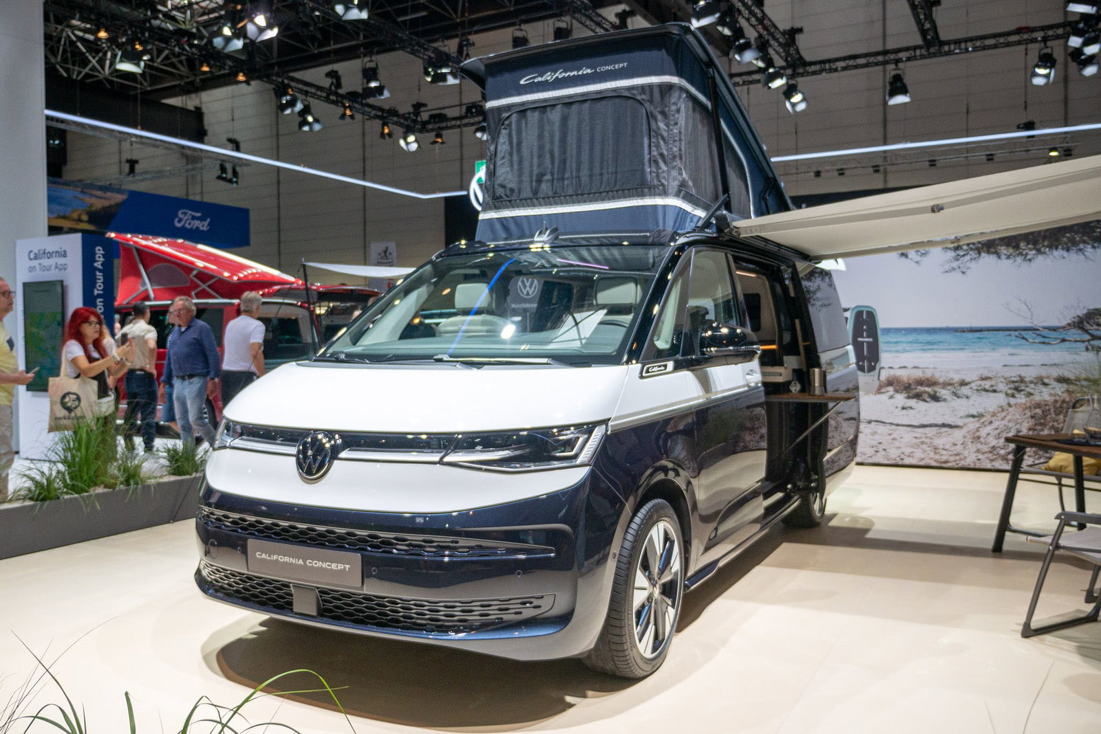 VW Multivan California CONCEPT: geräumig und gleichzeitig kompakt - mit 360°-Tour!