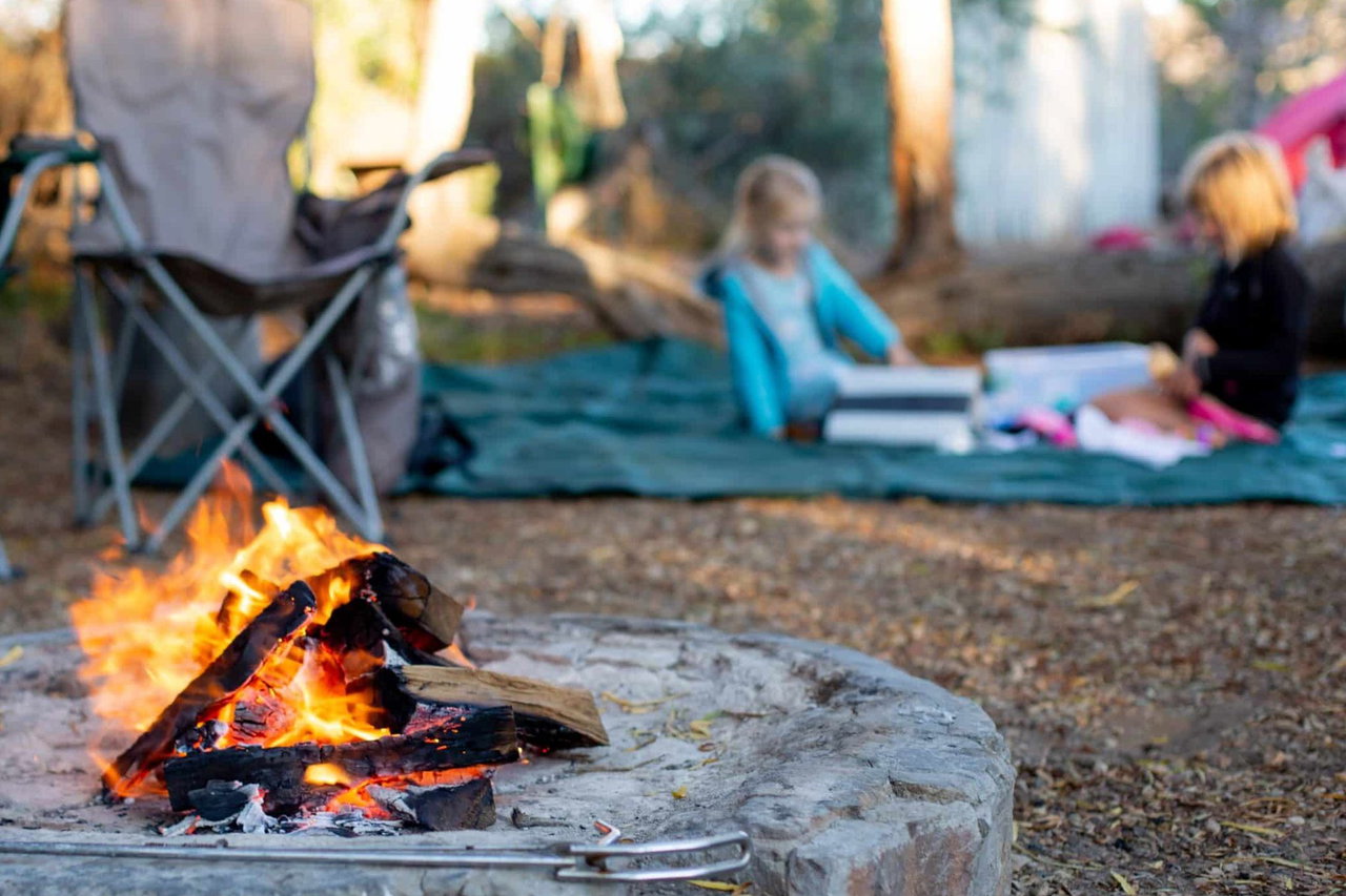 Camping Kinder Lagerfeuer