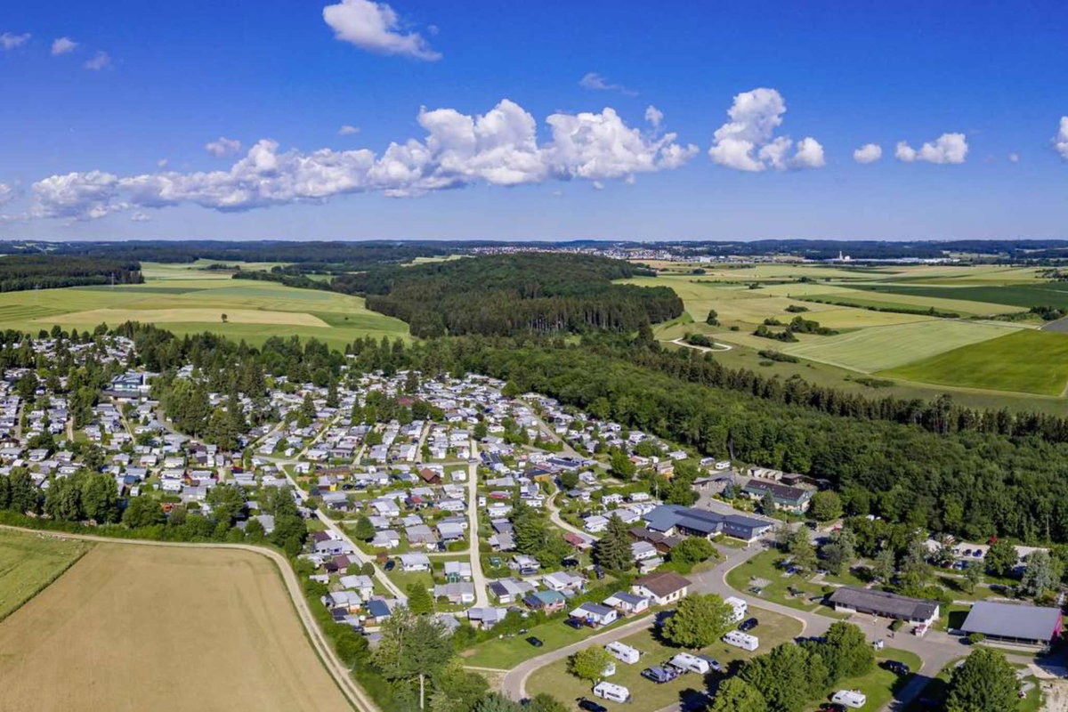 Camping in der Nähe spektakulärer Höhlen in Deutschland - Tiefenhöle