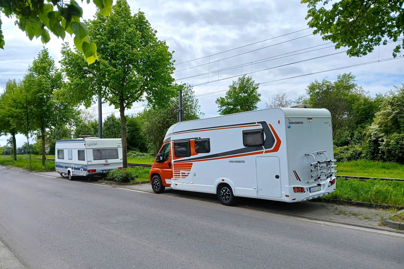 Wohnmobil, Camper und Wohnwagen abstellen – Wo sie parken dürfen und wo nicht