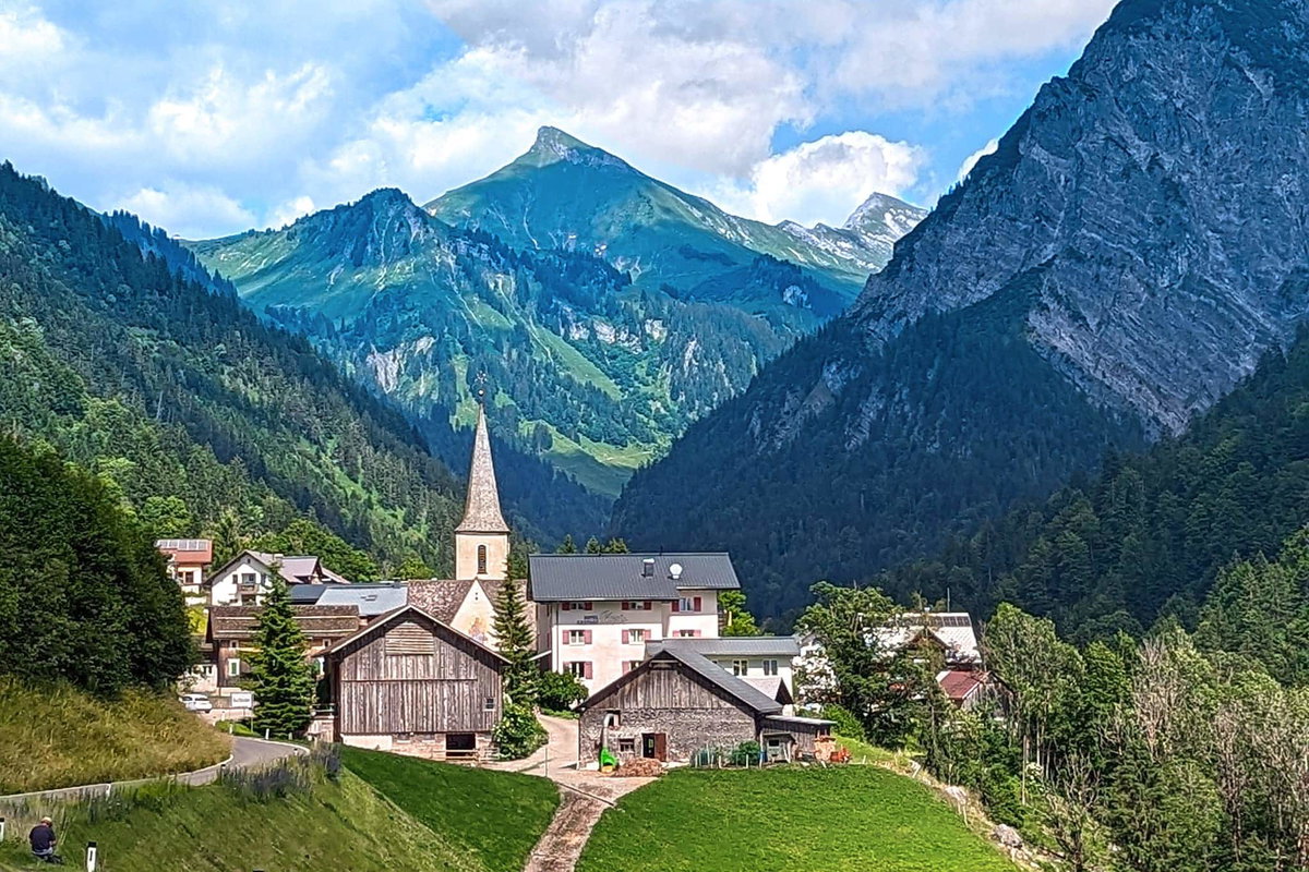 Dorf in den Lechtaler Alpen