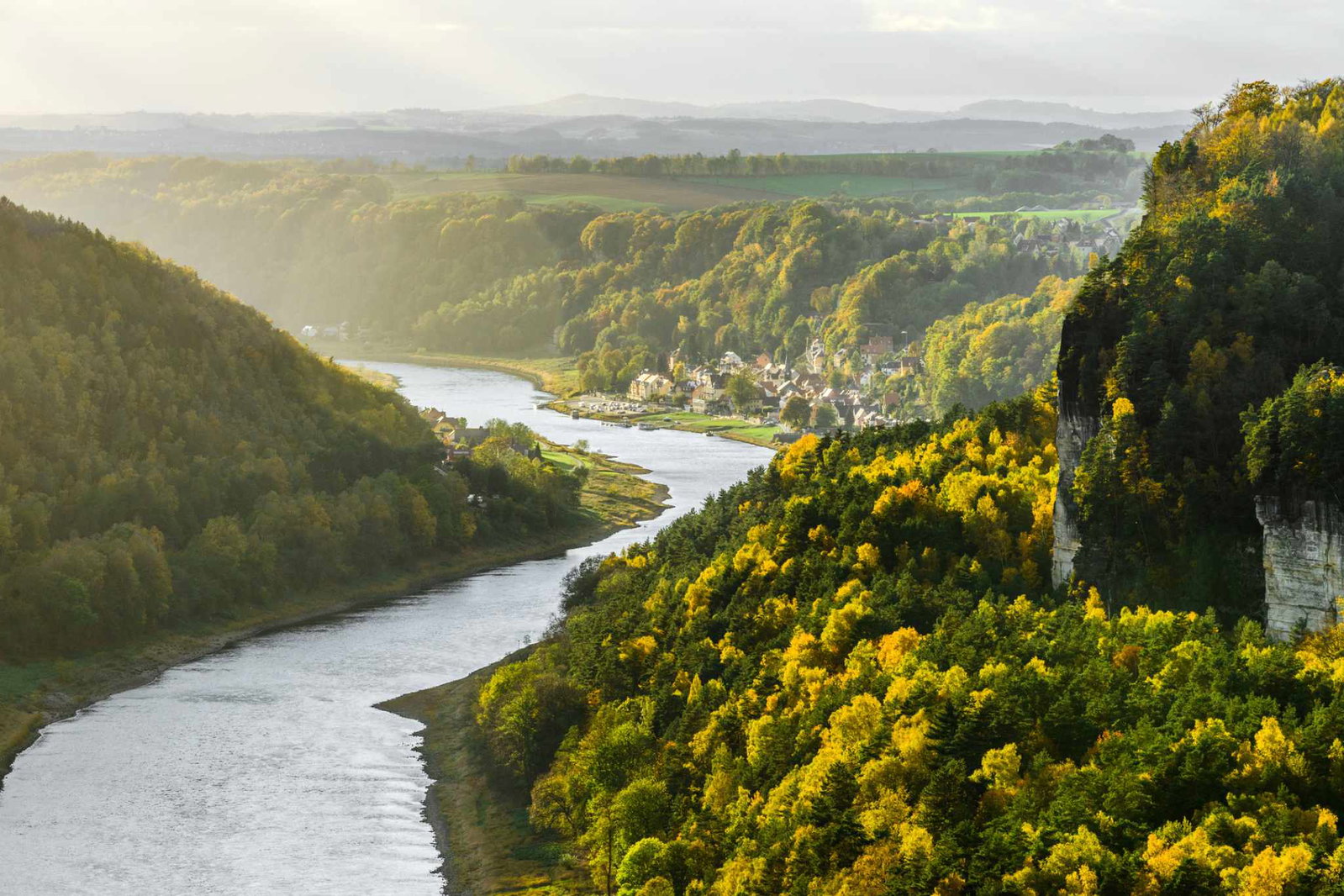 Camping an der Elbe – Naturgenuss und Entspannung am Fluss