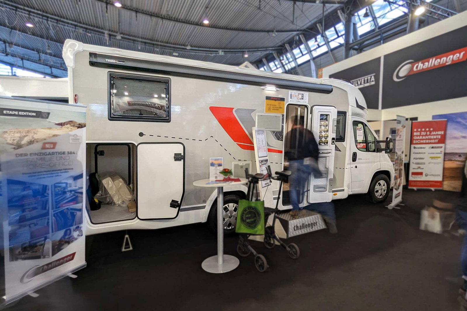 Challenger 384 (2024) - Wohnmobil mit flexiblem Grundriss und modularen Schlafplätzen für bis zu 5