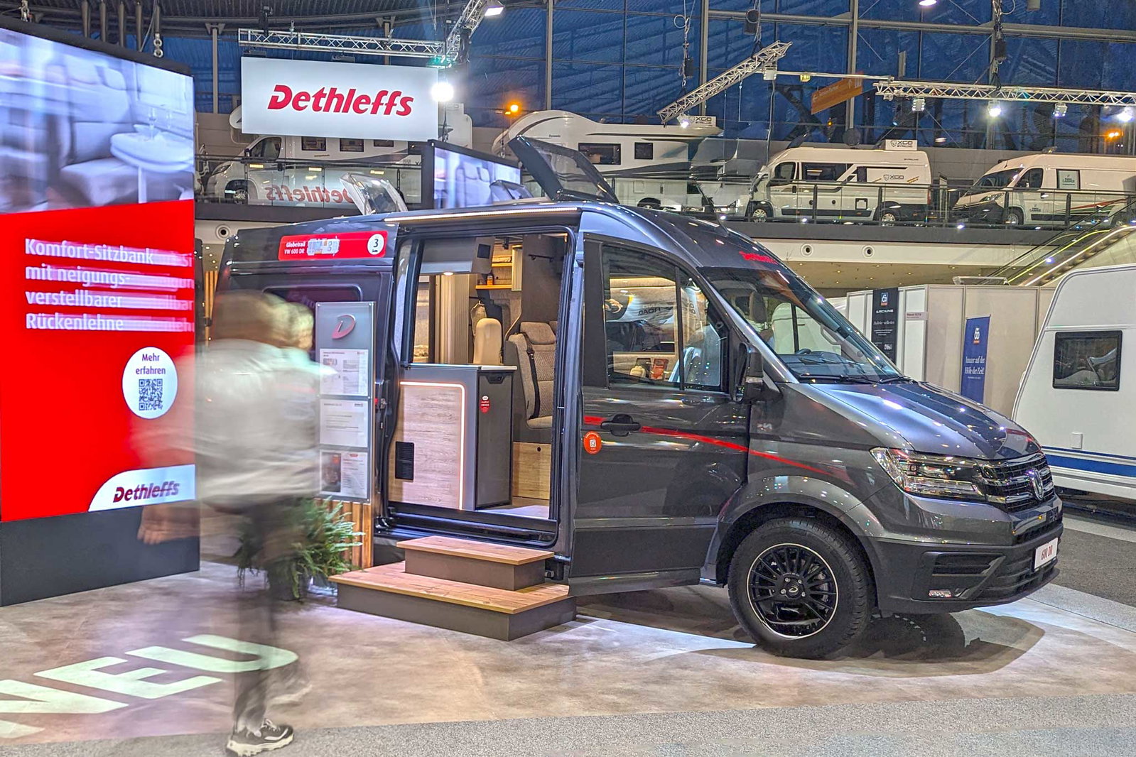 Dethleffs Globetrail 600 DR (2024) - Komfort für 2 mit großzügigem Querbett und bodengleicher Dusche