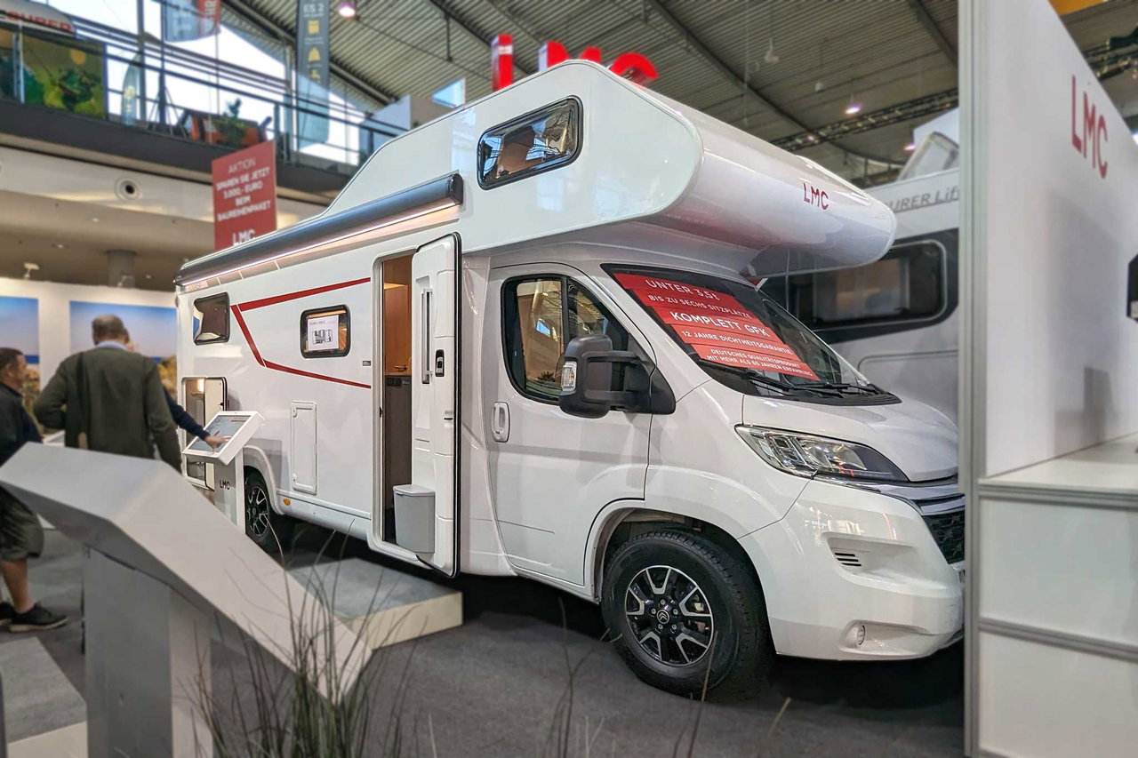 LMC Tourer A 690 G Außenanischt