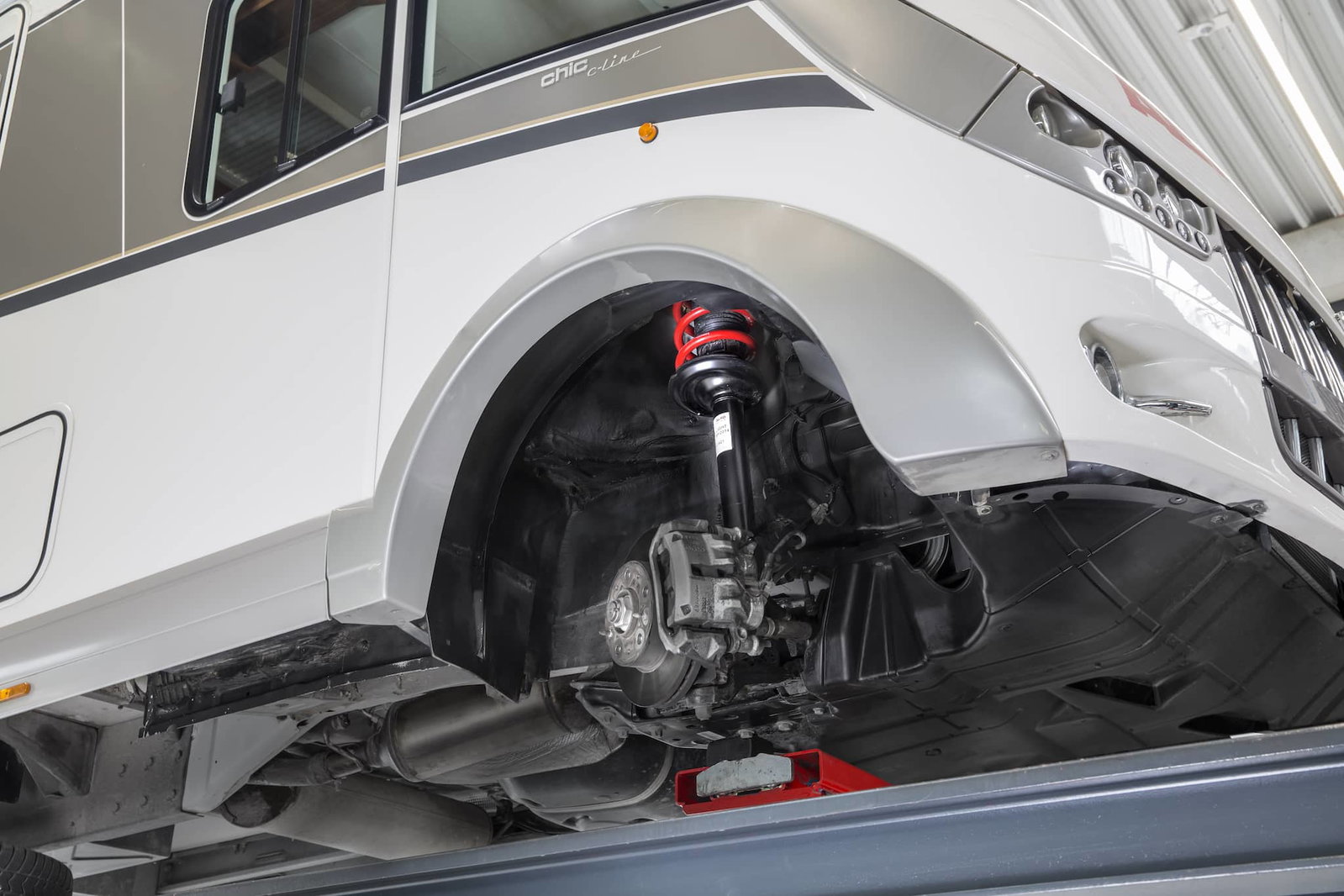 Entdecke den Unterschied: AL-KO Federungssysteme für eine komfortable Reise mit dem Wohnmobil