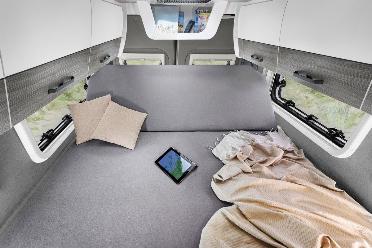 Kastenwagen 6 m Einzelbetten VANTourer600L_Bett_(c)EuroCaravaning-GmbH-Co-KG