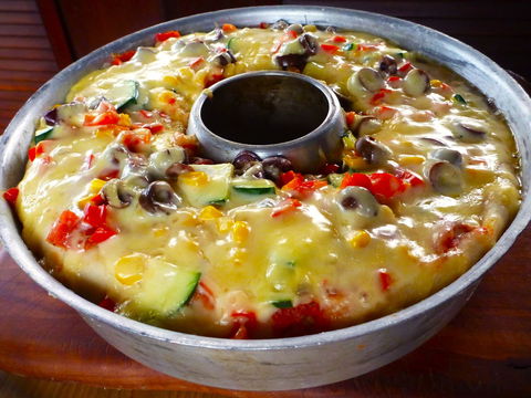 Vegetarische Pizza im Omnia Backofen