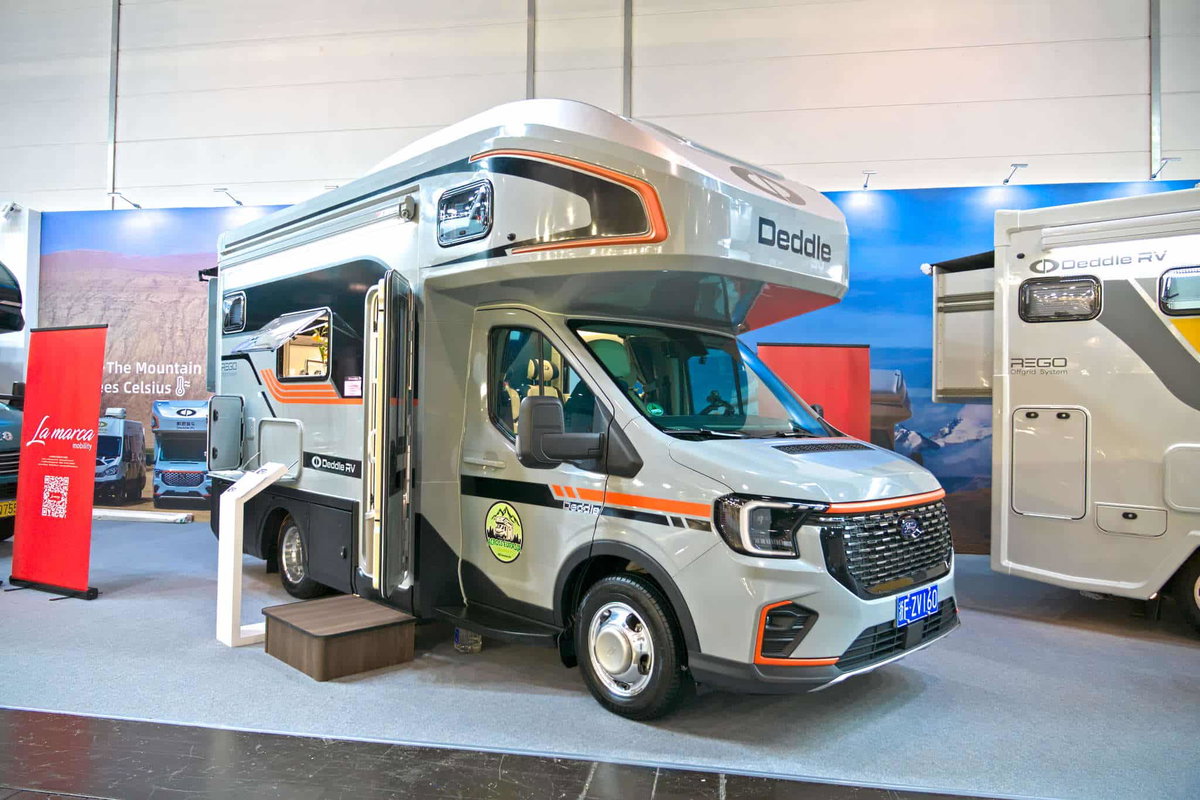 Deddle RV Youfo - Außenansicht Caravan Salon 2024