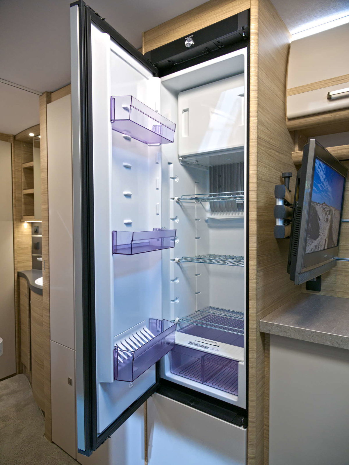 Fendt Bianco Activ 495 SFE (2025) Kühlschrank Caravan Salon 2024