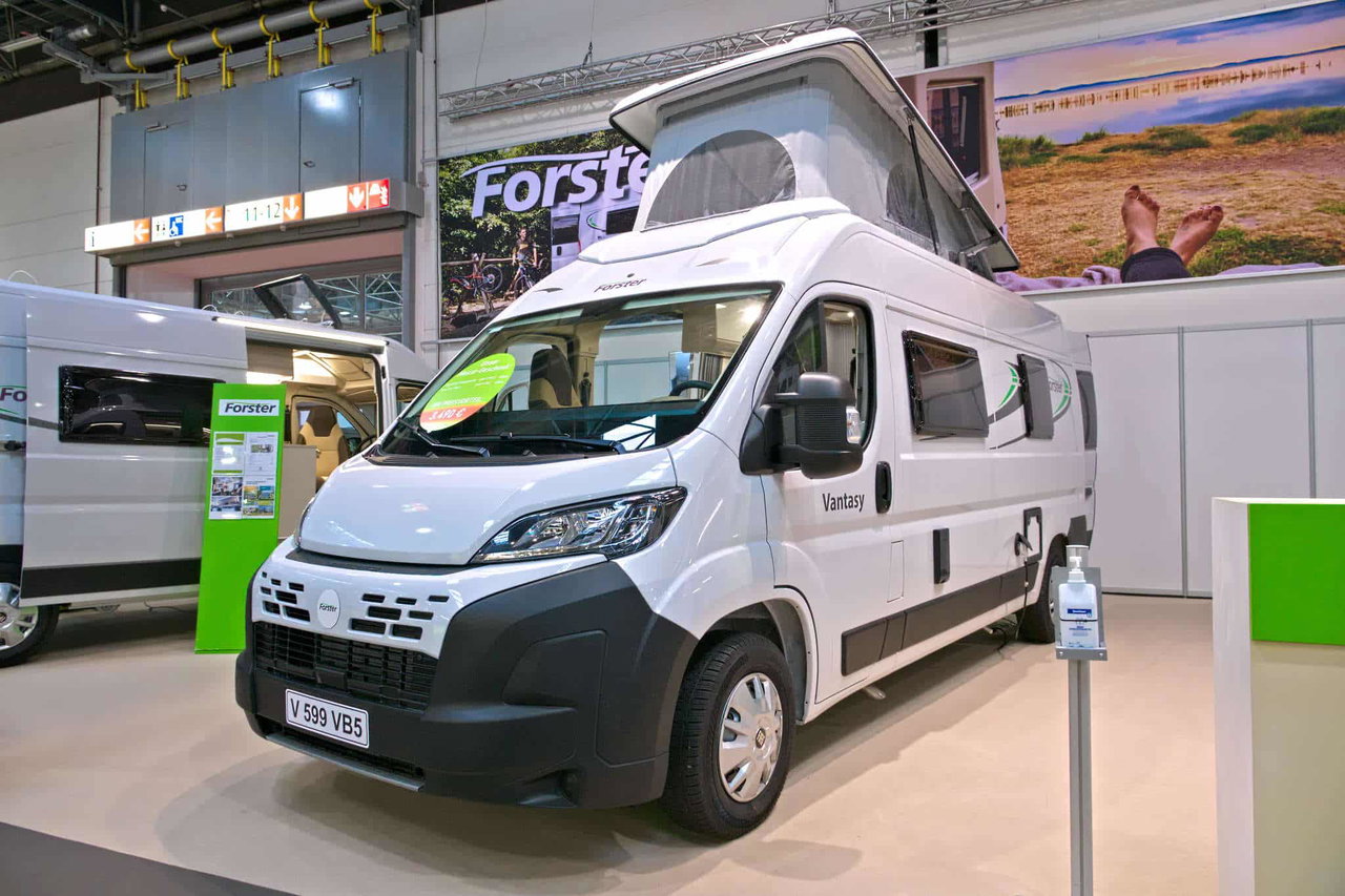 Forster Flip FV 599 VB5 (2025) Außenansicht Caravan Salon 2024