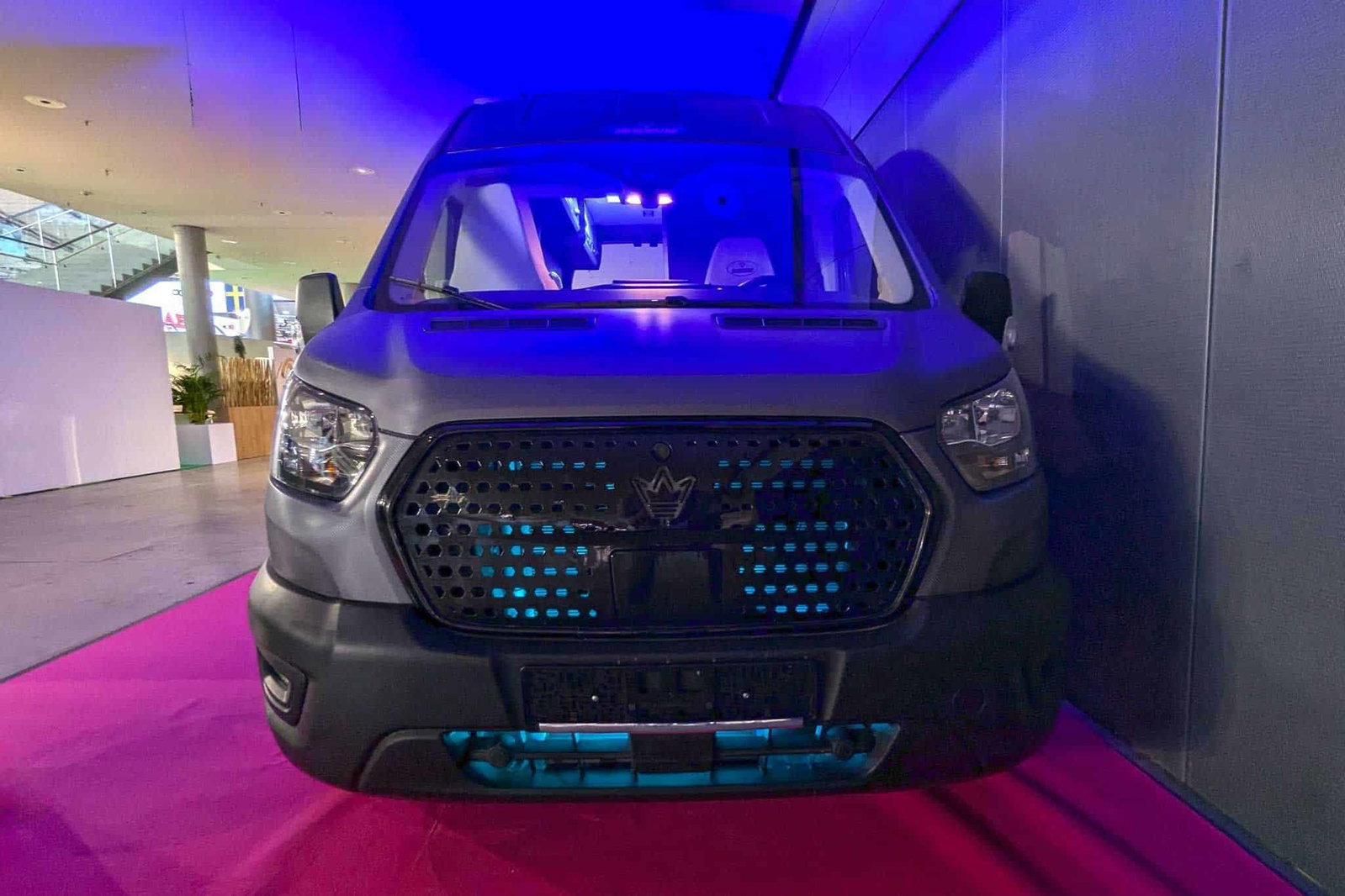 Iridium e-V25 (2025) – innovativer Elektro-Camper auf Ford Transit-Basis mit effizienter Raumgestaltung