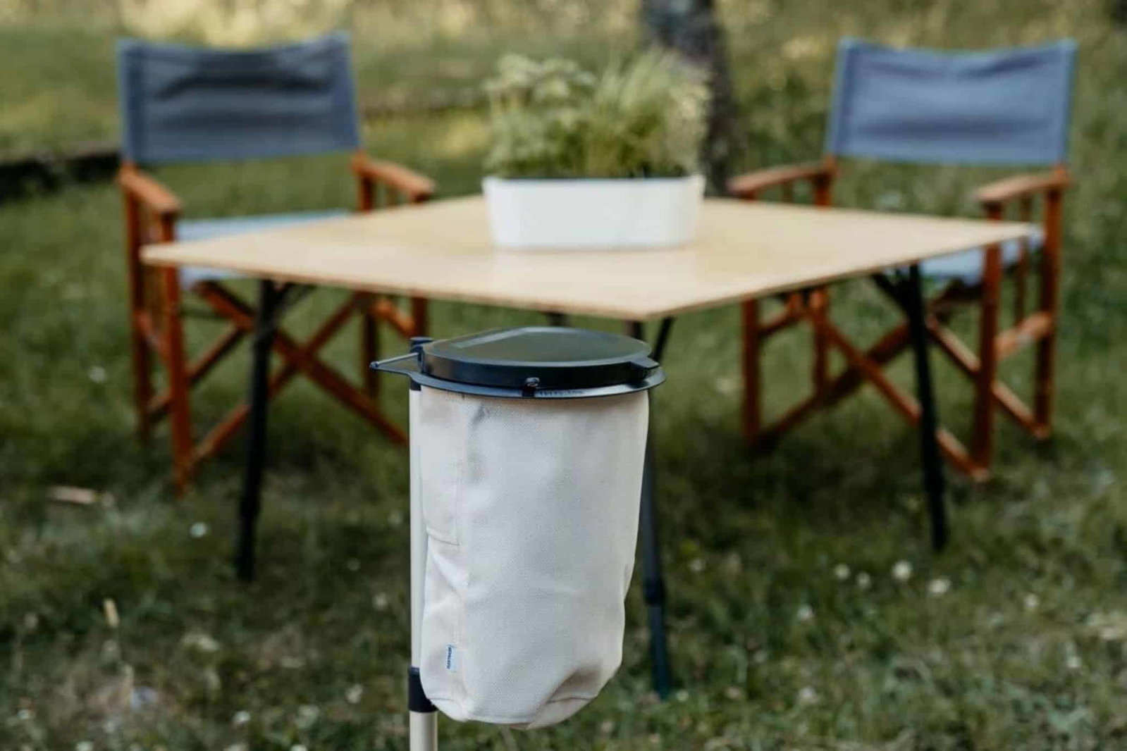 Dieser clevere Mülleimer passt auch in den kleinsten Camper - und ist derzeit fast ein Viertel günstiger