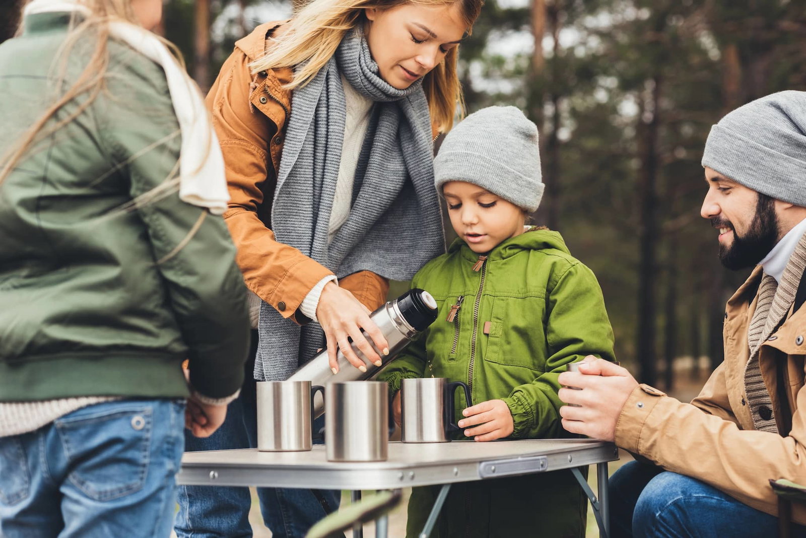 Komfort beim Camping: Obelink bietet große Auswahl an Tischen und Stühlen - Jetzt zum Schnäppchenpreis zugreifen!