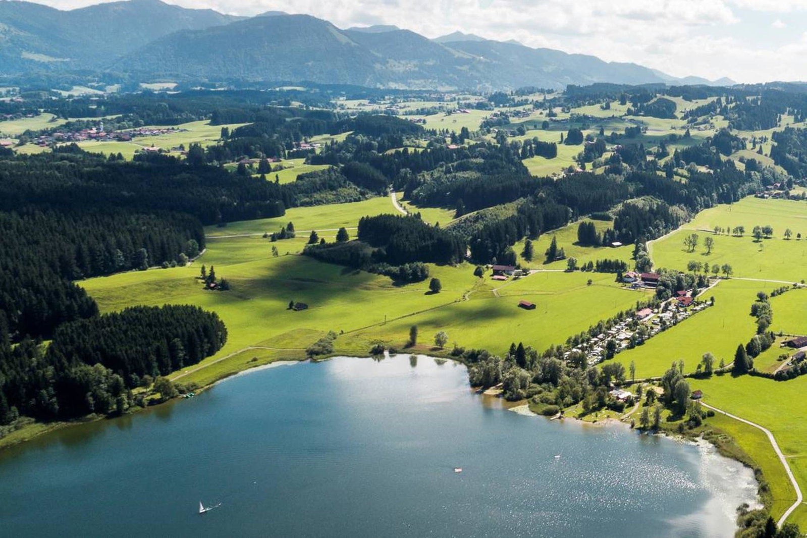 Warum Camping Zeh am See im Allgäu auf deiner Bucket List stehen sollte