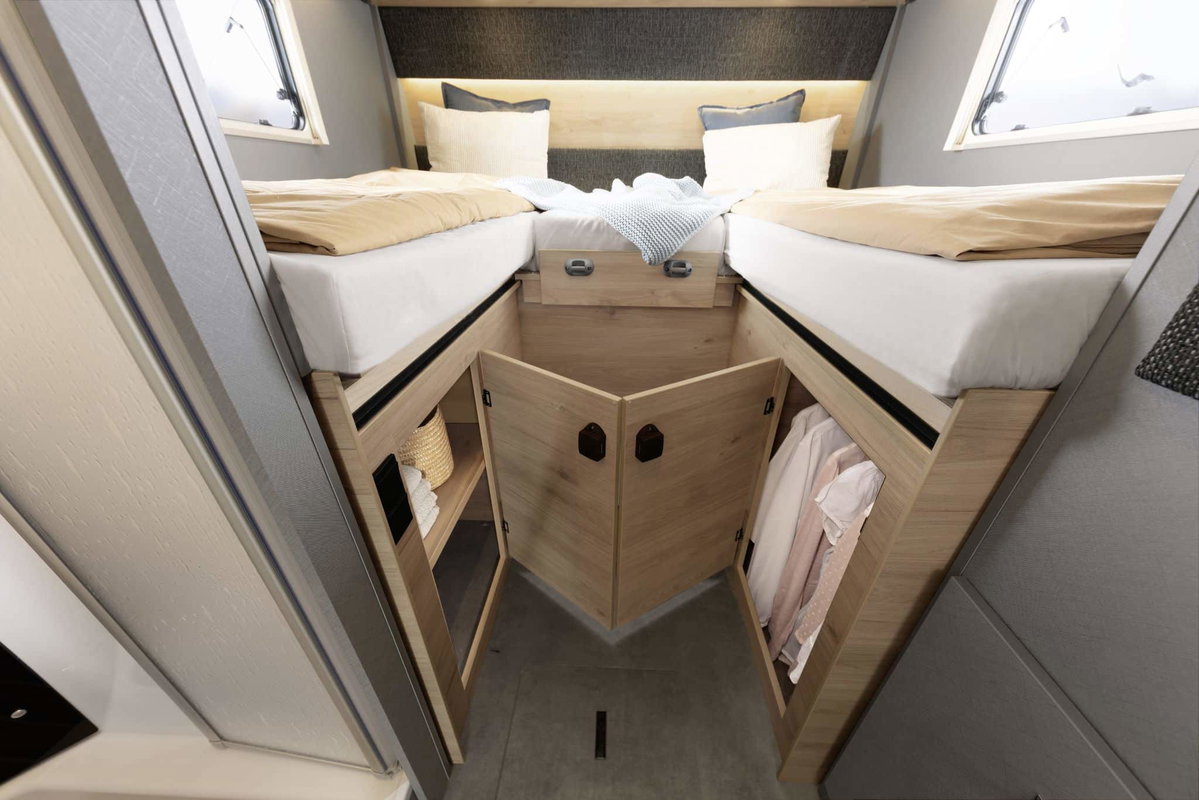 Dethleffs XL Family I 7812 (2026) - Betten im Heck & Kleiderschrank